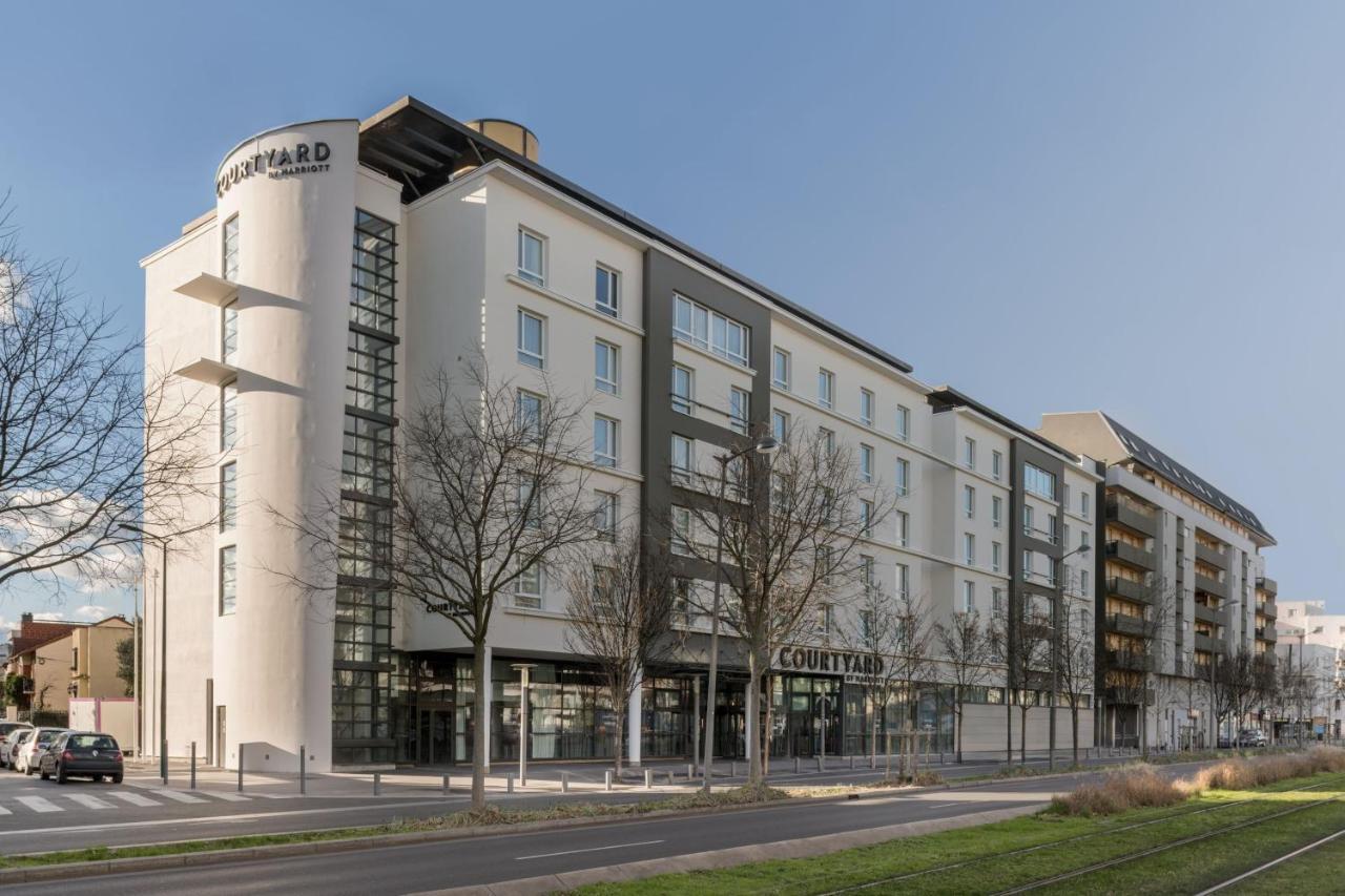 Отель Courtyard By Marriott Paris La Defense West - Colombes Коломб Экстерьер фото